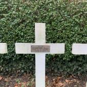 Grave of Roger CHARTIER