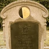 Grave of Julius Blondinus DE SMET