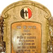 Grave of César Emilius VAN DE PUTTE