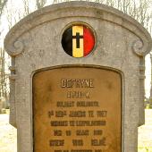 Grave of Alfred Maurice DEFRYN