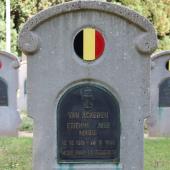 Graf van Etienne, P.J. VAN ACKEREN