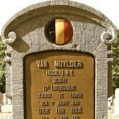 Grave of Pascal Jean Marie Theophilel VAN MUYLDER