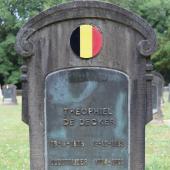 Grave of Theophilis DE DECKER