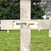 Grave of Leon Amant DUCOFFRE