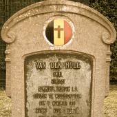 Grave of Emiel VAN DEN HOLE