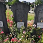 Grave of Pierre DE PARON