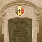 Grave of Leonardus Emilius VAN HOEKS