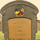 Graf van Henri Stefaan VAN DE PUTTE