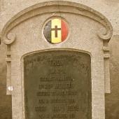 Grave of Edmondus Carolus THON