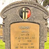 Grave of Nicolas Albert VERNIORY
