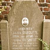 Grave of Julien Oscar Cornelis DEBOUTTE