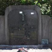 Grave of Roger VAN DEN DAELE