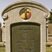 Grave of Edmondus Ernestus REYBROECK