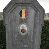 Grave of Desire L'HEUREUX