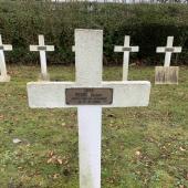 Grave of Albert Arthur DENIS