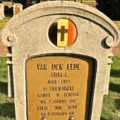 Graf van Lucien Jean VAN DEN EEDE