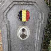 Grave of Felicien BEUGNIES