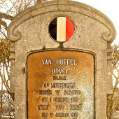 Grave of Arthur Augustien VAN HUFFEL