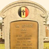 Grave of Raymond Antoine Marie VAN EETVELDE